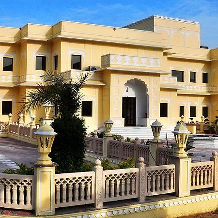 Hotel Raj Bagh Palace Джапур Экстерьер фото