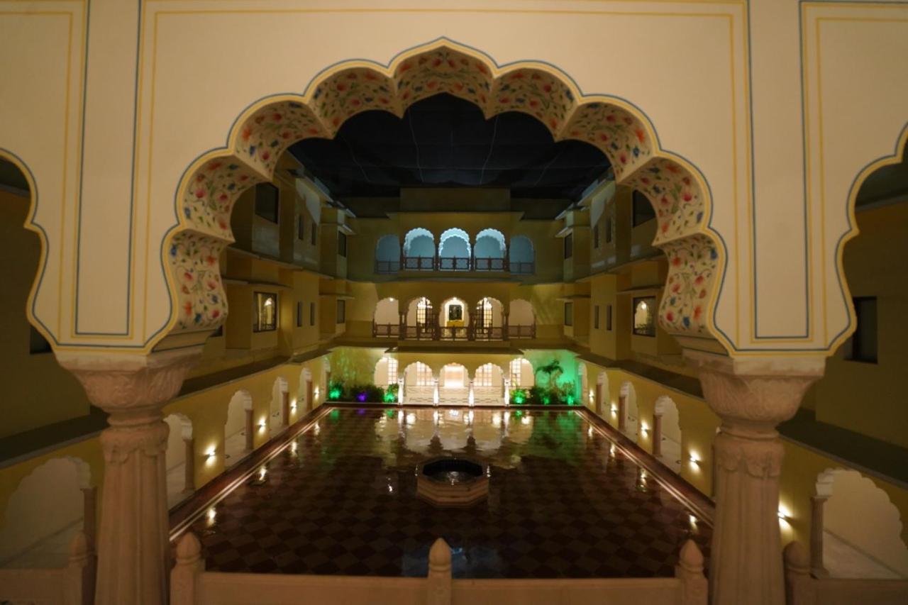 Hotel Raj Bagh Palace Джапур Экстерьер фото